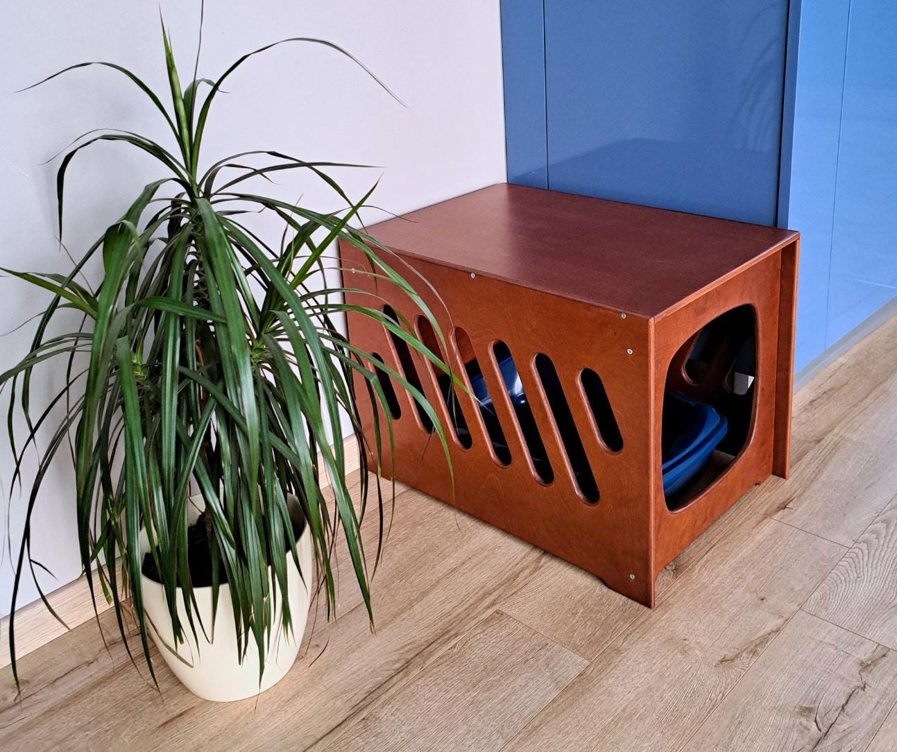 Cat litter box cover - sit bench edition